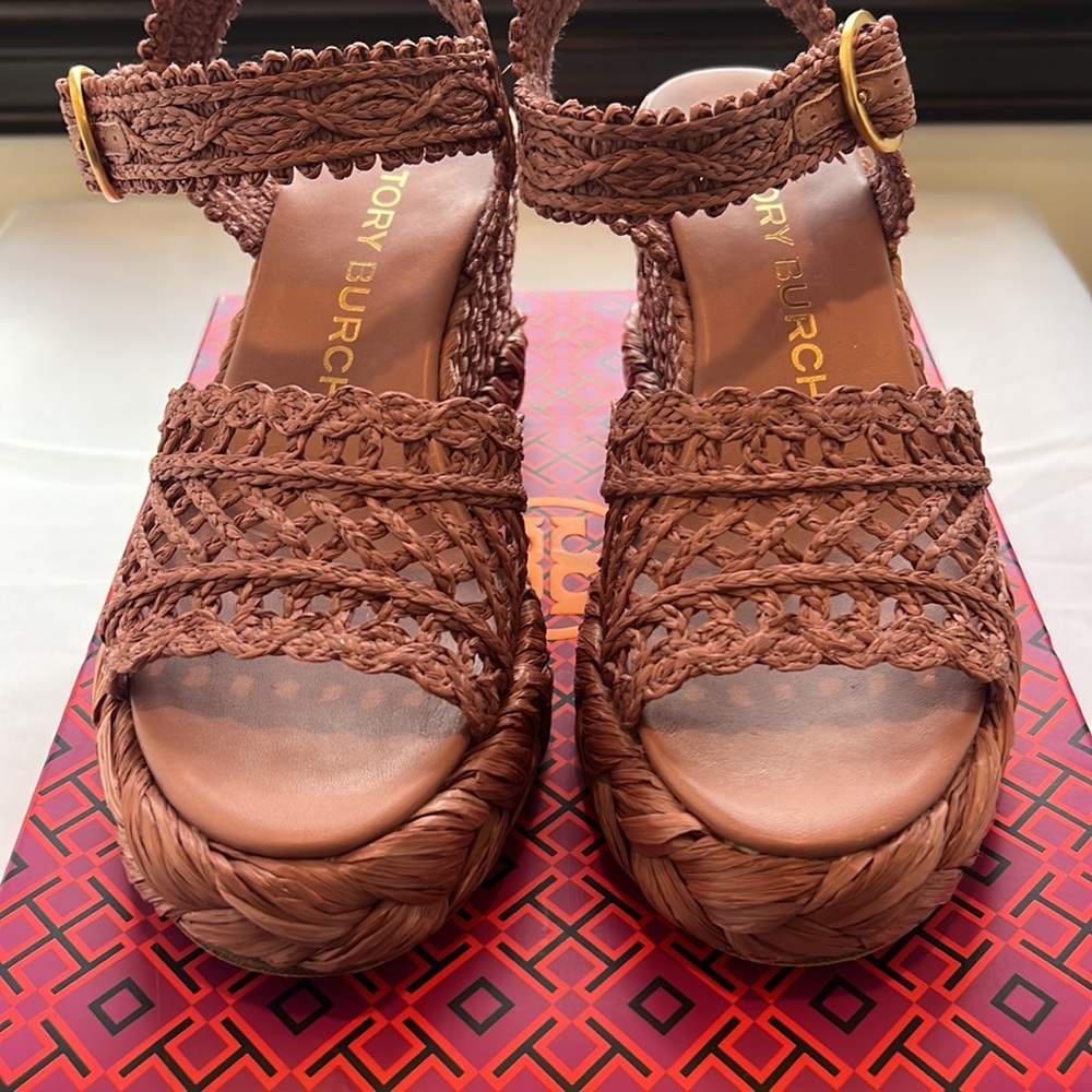 Excellent Tory Burch Rafia Wedge with Box - Picture 6 of 8